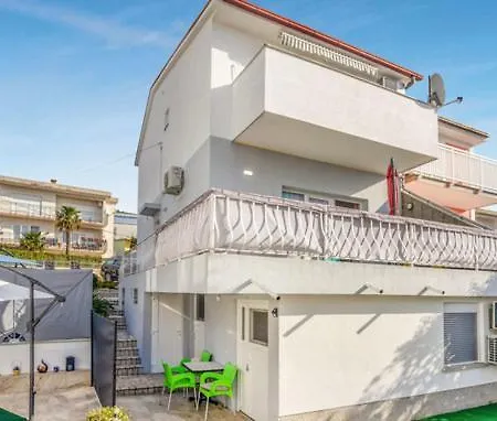 Dora ## Apartment Crikvenica