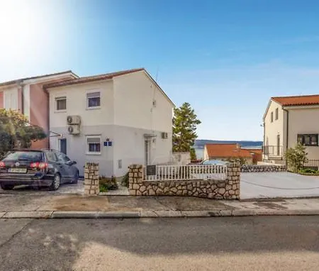 Apartment Dora ##