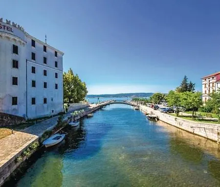 Dora ## Apartment *