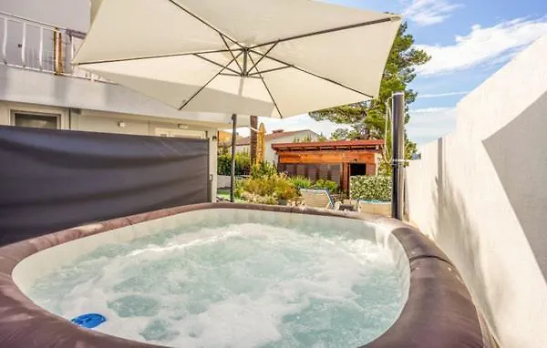 Dora ## * Crikvenica